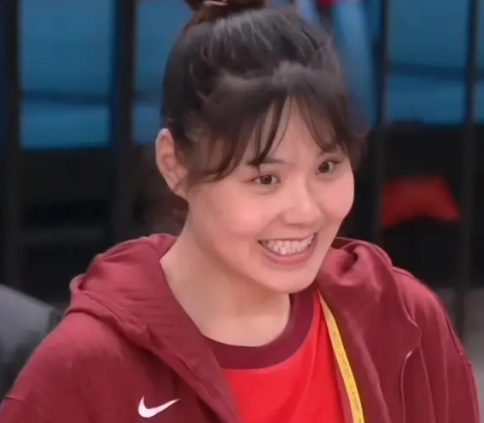 开云登录入口地址-中国女篮世预赛开门红，全体球员评分，2大亮点+2个不足